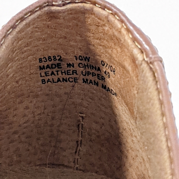 NWOT leather shoes by Clarks - Picture 6 of 16